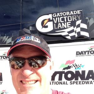 Meet your Posher, Tom